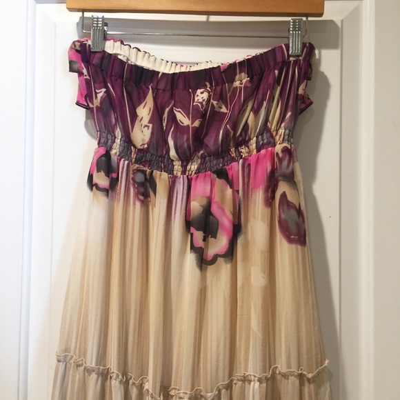 Gorgeous Floral Ruffle Maxi Dress Small by Theme - Picture 5 of 6